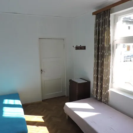 Budget Hostel *