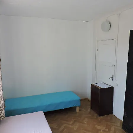 Budget Hostel *